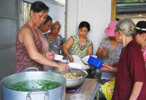 Ra mắt Quỹ “Bữa cơm cho người nghèo”